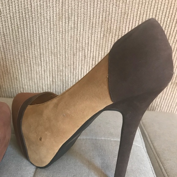 Stiletto Heels - Picture 5 of 6